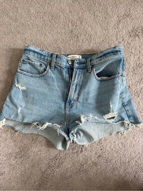 Abercrombie & Fitch The Mom Short - High Rise